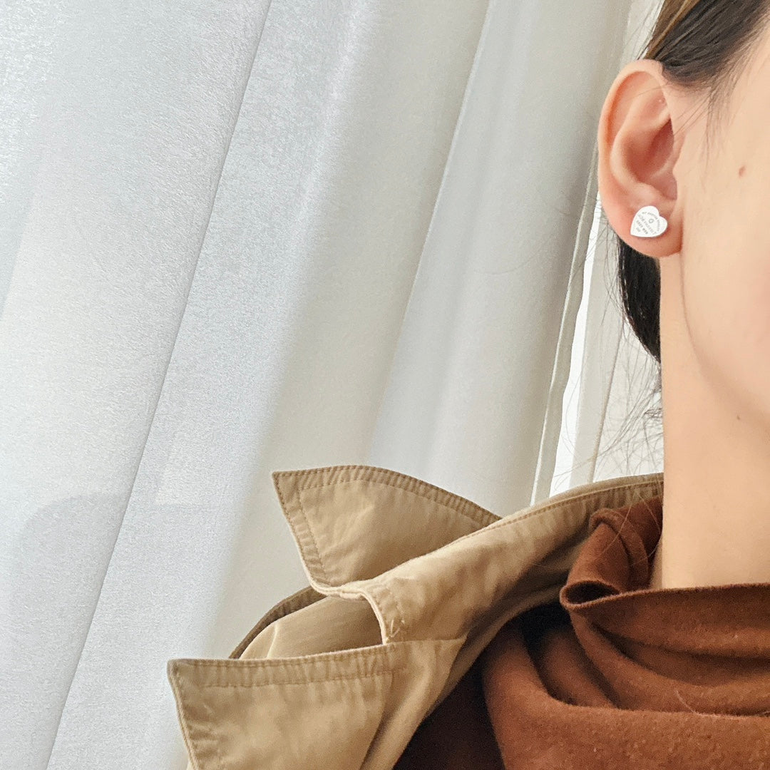 18K Return to Heart Tag Stud Earrings